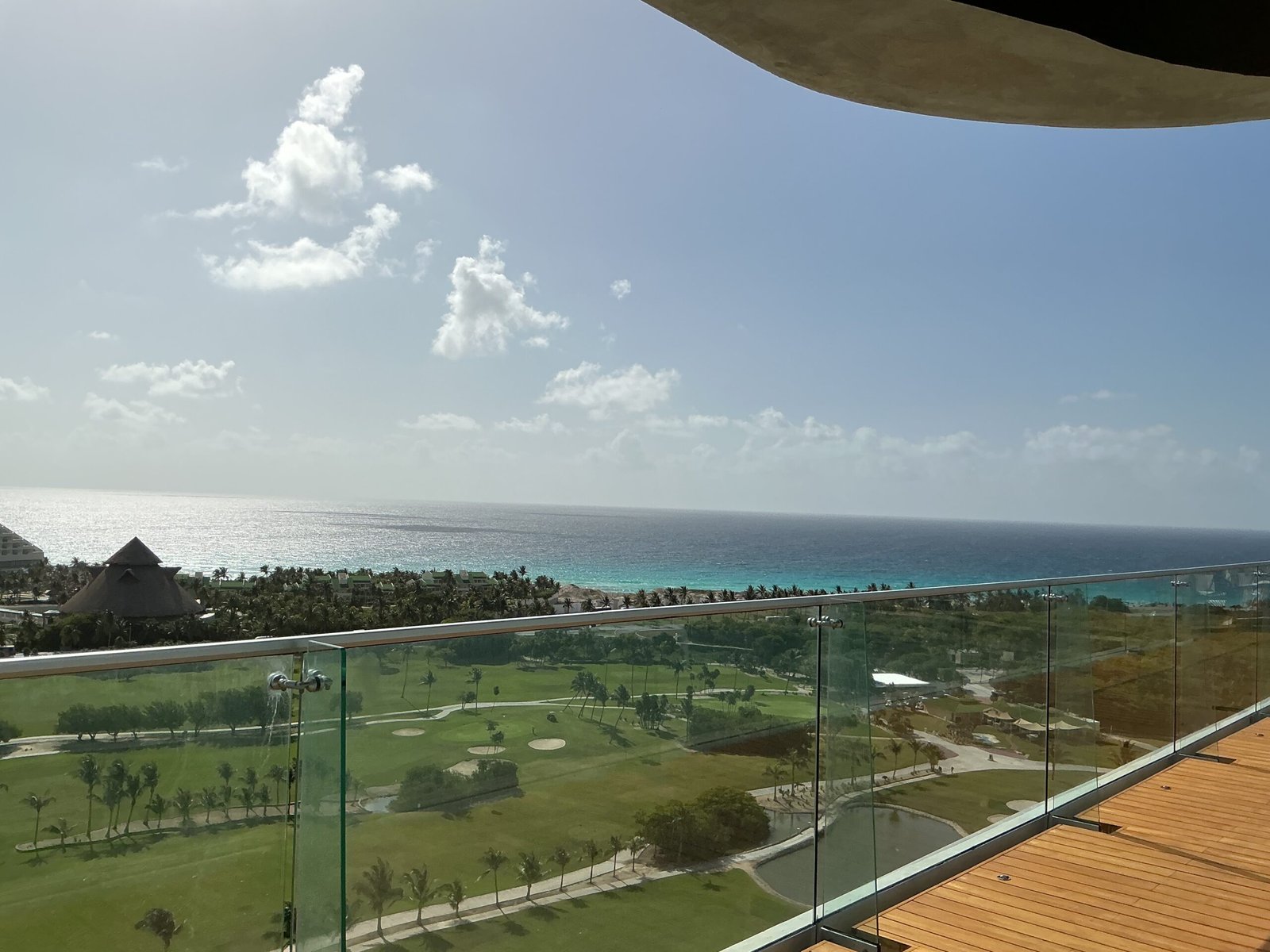 Discover Luxurious Ocean View Condos in Cancun, Mexico